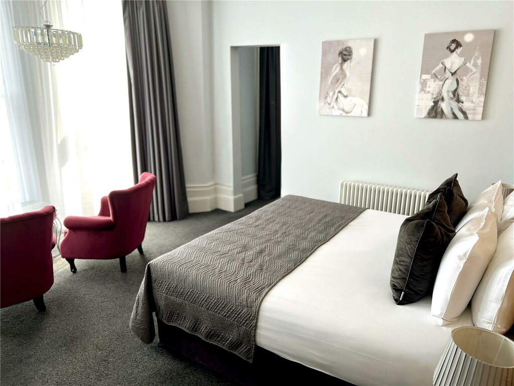 The Salisbury Hotel