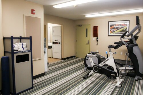 Candlewood Suites Richmond North-Glen Allen, an IHG Hotel, Buchen Sie Hotel Glen Allen Virginia
