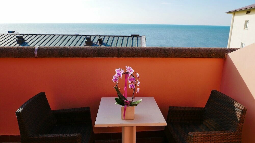 Hotel Antares Meuble