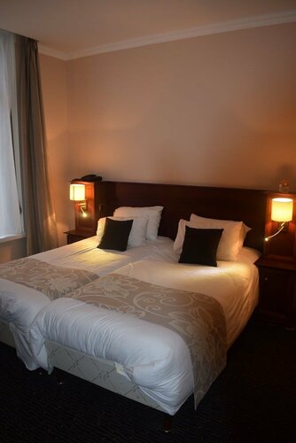 Metropol Hotel, Забронировать Отель Кале Opal Coast, рядом с La Coupole