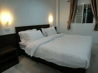 Prajak Inn, Забронировать Отель Отели Удонтхани с завтраком, рядом с Udon Thani Provincial Mesuem, Завтраки