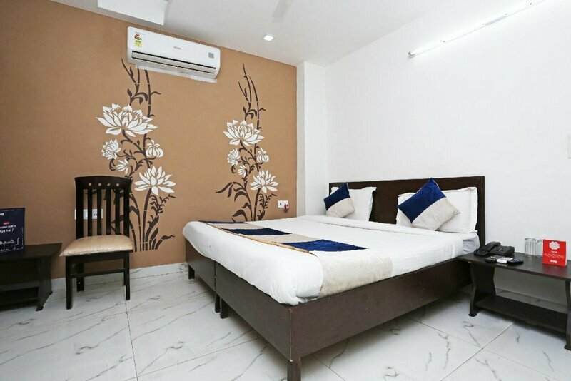 Oyo 10008 Hotel Golden Tree