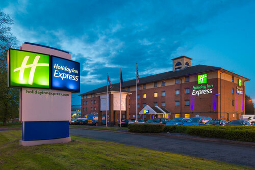 Holiday Inn Express Birmingham Oldbury by IHG, Забронировать Отель Отели Олдбери с парковкой, Парковка