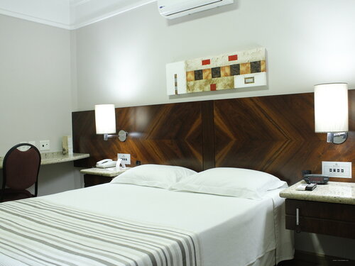 Bourbon Vitoria Hotel