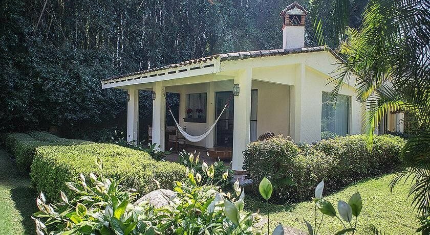 Casa Bugambilia