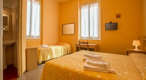 Albergo Margherita, Забронировать Отель Варацце Ривьера-делле-Пальме
