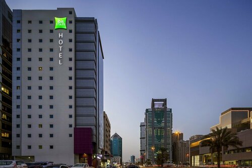 Four Points by Sheraton Sharjah, Забронировать Отель Шарджа Эмират Шарджа, рядом с Al Jazeera Park
