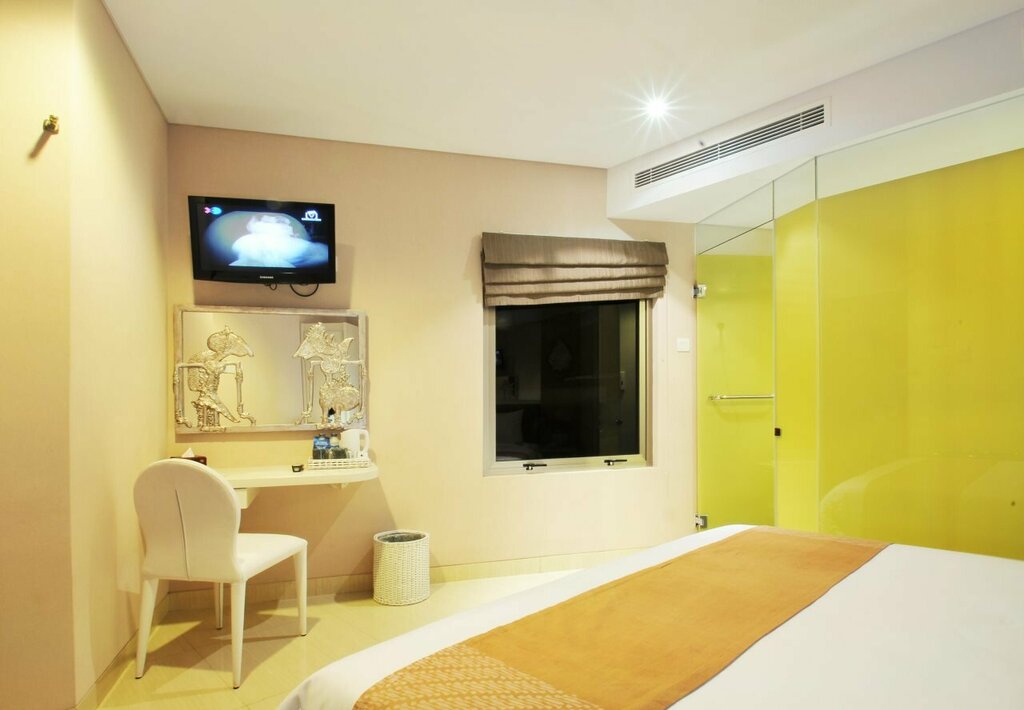 Pyrenees Jogja Hotel