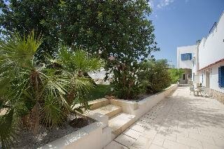 Li Pappi Antico Casale, Prenota Bed & breakfast Galatina Salento