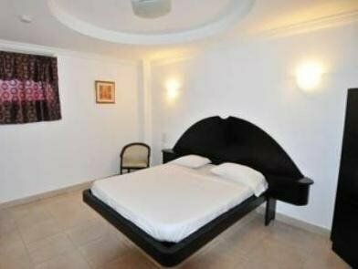 Hotel Pension Corona, Boek Hotel Calidonia Panama-Stad