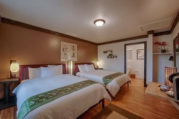 Tao's Inn, Забронировать Отель Вест-Йеллоустон Национальный парк Йеллоустоун, западный вход, рядом с Great Whirligig