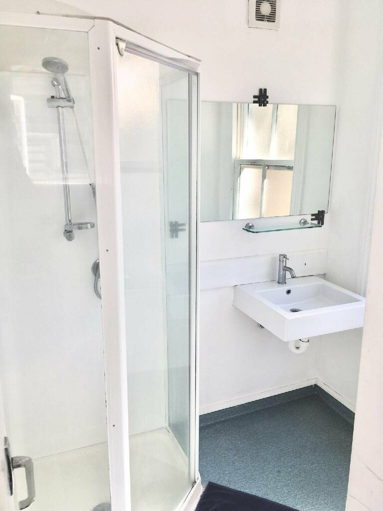 Freemans Backpackers Lodge - Hostel