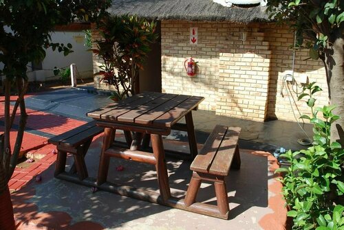 Paulas Guesthouse, Buchen Sie Hotel Rustenburg 