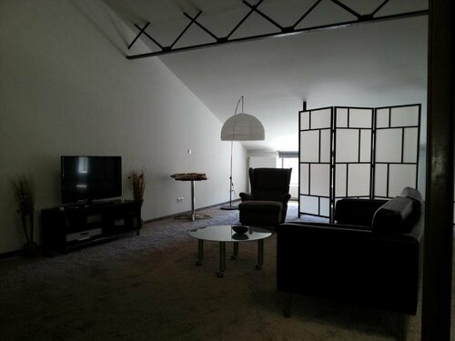 Le Faubourg Saint Martin, Book Hotel Hoteller i Senlis med parkering, Parkering