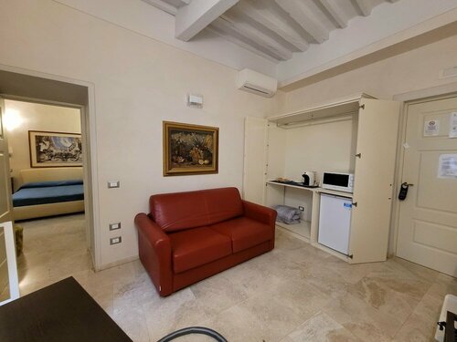 Relais Dei Mercanti B&B And Suites, Book Bed and Breakfast Hoteller i Pisa med parkering, nær Piazza dei Cavalieri Pisa, Parkering