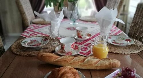 Chambres d'hôtes Sandrine Louis, Rezerwuj Hotel Hotele w Lotaryngia ze śniadaniem, Śniadanie