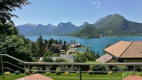 Chalet Christine, Book Chalet Hoteller i Rhône-Alps med parkering, Parkering
