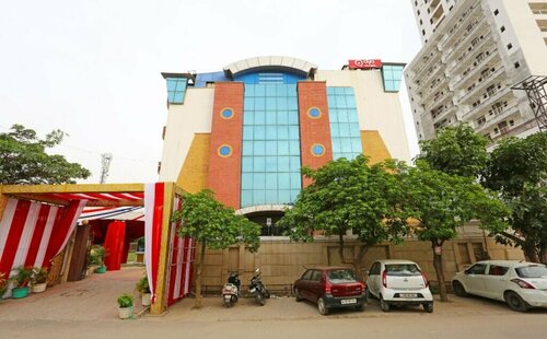 Hotel Mukut Regency, Забронировать Отель Газиабад штат Уттар-Прадеш
