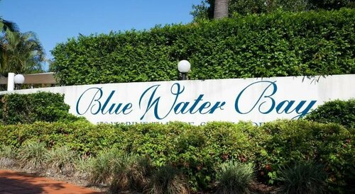 Blue Water Bay Luxury Villas - Southport, Забронировать Отель Саутпорт Голд-Кост, рядом с Парк Саутпорт-Броадвотер-Парклендс