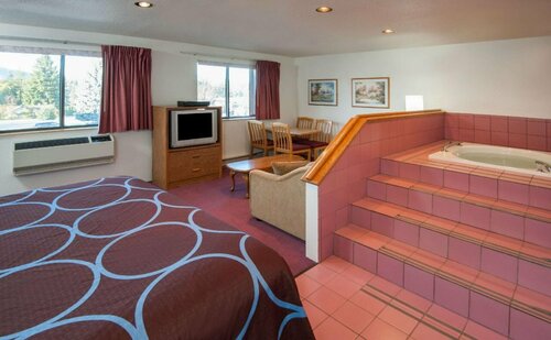 Super 8 by Wyndham Salmon Arm, Réserver Auberge Hôtels SPA à Colombie-Britannique, SPA