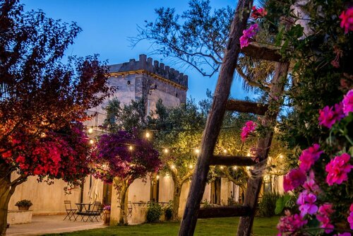 B&b Le Stranizze Di Cantine De Gregorio, Book Hotel Menfi Sicilien