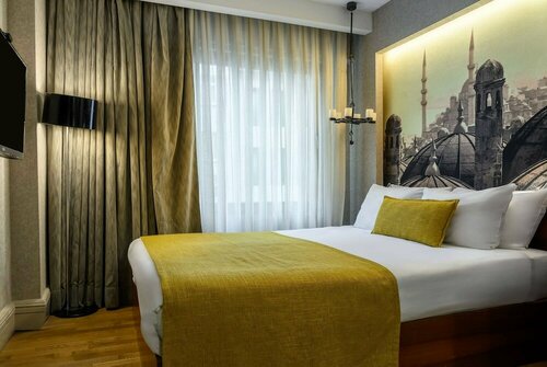 Ramada by Wyndham Istanbul Grand Bazaar, Забронировать Отель Фатих Стамбул, рядом с Библиотека Сулеймание