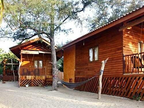 Surfers Park Arugambay, Забронировать Отель Недорогие отели Аругам-Бей, недорогие