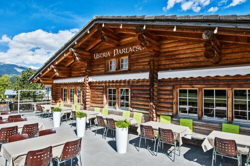 Hotel Ustria Parlatsch, Reserva ahora Hotel Hoteles en Surselva con aparcamiento, Aparcamiento