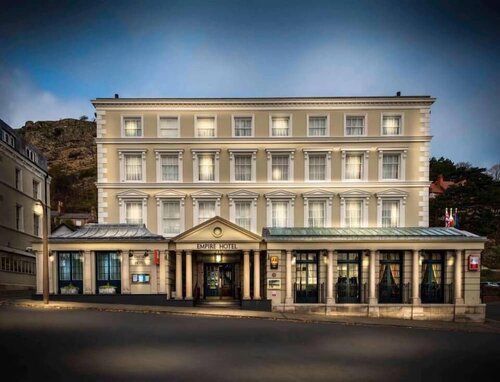 The Empire Hotel & Spa, Забронировать Курортный отель Отели Лландидно с завтраком, рядом с Приморский пляж Лландидно, Завтраки