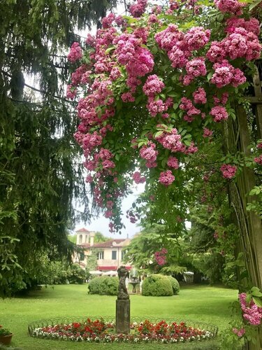 Hotel Villa Luppis, Book Hotel Pasiano di Pordenone Friuli Venezia Giulia