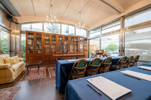 Comfort Hotel Roma Airport Fiumicino, Book Hotel 4-stjernede hoteller i Lazio, 4*