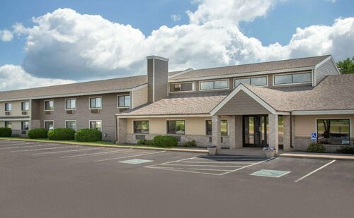 AmericInn by Wyndham Hayward, Rezervați Hotel Hayward Wisconsin