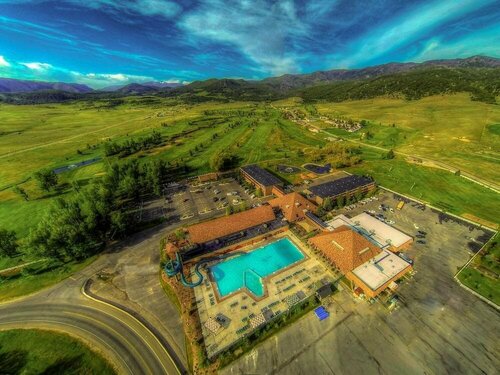Fairmont Hot Springs Resort, Rezerwuj Ośrodek wypoczynkowy Hotele resortowe w Montana, Ośrodek wypoczynkowy