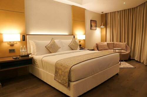 Gokulam Grand Hotel, Book Hotel Thiruvananthapuram New Delhi