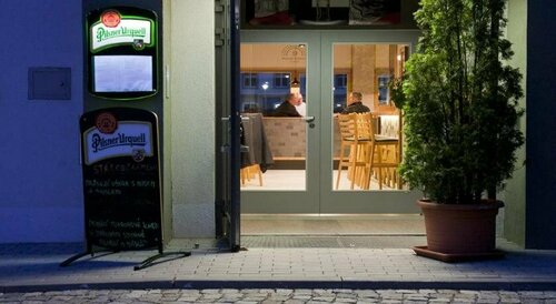 EA Business Hotel Jihlava, Забронировать Отель Йиглава Высочина, рядом с Gustav Mahler Park