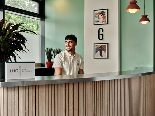 Garner Hotel Berlin - Schöneberg by IHG, Rezervasyon Otel Berlin Otoparklı Oteller, Schwules Museum yakınındaki, Otopark