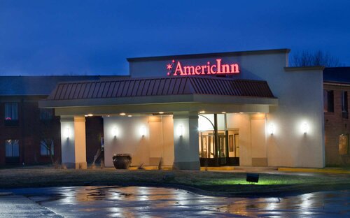 AmericInn by Wyndham Johnston Des Moines, Забронировать Отель Урбандейл Айова