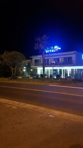Hotel Le Golfe Bleu, Забронировать Отель Кавалер-сюр-Мер Сен-Тропе залива