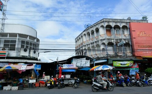 Chumphon Palace Hotel, Забронировать Отель Отели Чумпхон 3 звезды, рядом с Viratsil Hospital, 3*