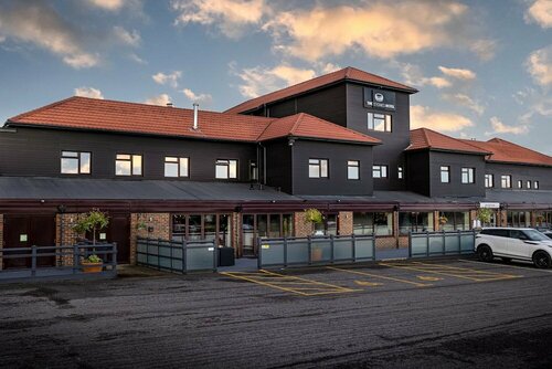 The Stones Hotel, Забронировать Отель Солсбери Уилтшир