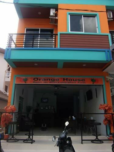 Orange House, Забронировать Отель Отели Карон Бича с парковкой, Парковка