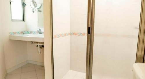 Suites Villa Italia, Забронировать Вилла Отели Канкун 3 звезды, рядом с Правительственный дворец Канкуна, 3*