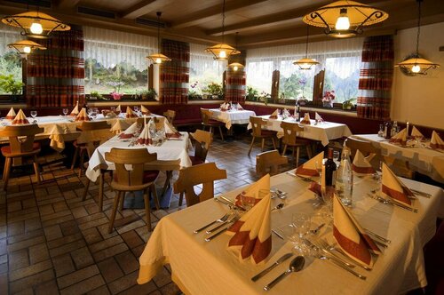 Hotel Bad Bergfall, Забронировать Отель Вальдаора-ди-Сопра План-де-Коронес, рядом с Подъемник Маркнер