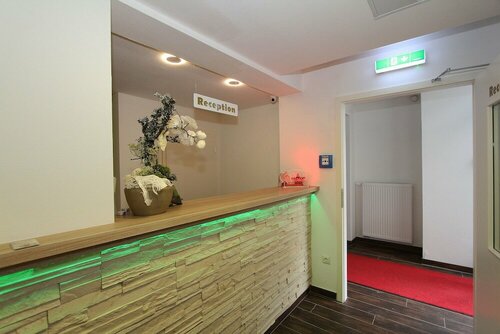 Pension Villa Colosseo im Herzen von Meiningen, Prenota Villa Hotel a Rhön con parcheggio, Parcheggio