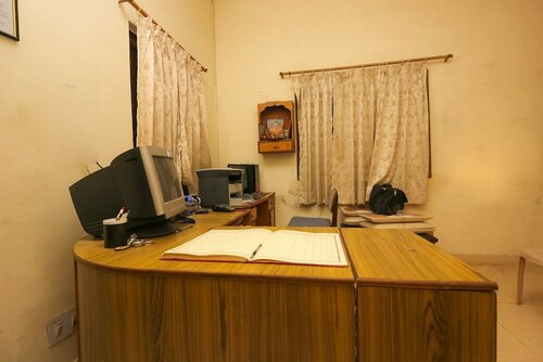 OYO 24525 Hotel Country Lodge, Забронировать Отель Отели Дхармсала с завтраком, Завтраки