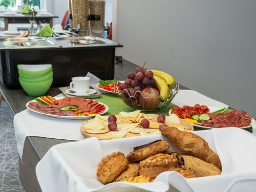 Easy Suites Hévíz, Забронировать Отель Хевиз Зала, рядом с Термальное озеро Хевиз