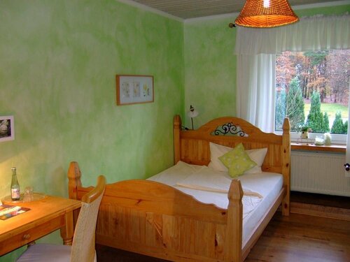 Landhotel garni & Seminarhaus Wiesengrund, Забронировать Отель Дельбрюк Paderborner Land