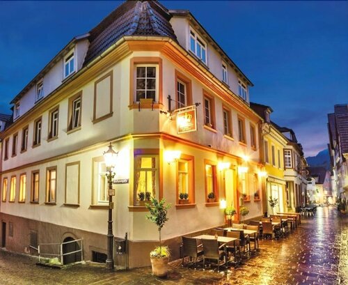 Hotel-Gasthof zur Krone, จอง โรงแรม Saalburg Thuringian Forest