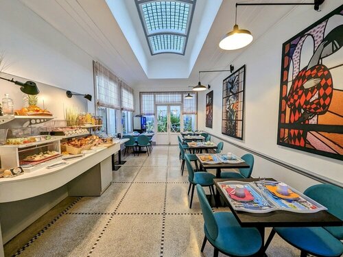 HOTEL ARVERNA VICHY - ClTHOTEL, Забронировать Отель Отели и гостиницы Виши, Отель