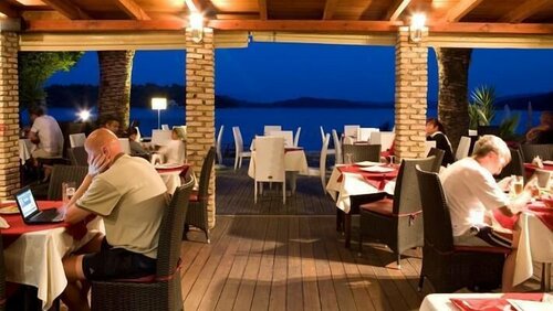 Hotel Gregorys, Забронировать Отель Отели Нидри 3 звезды, 3*